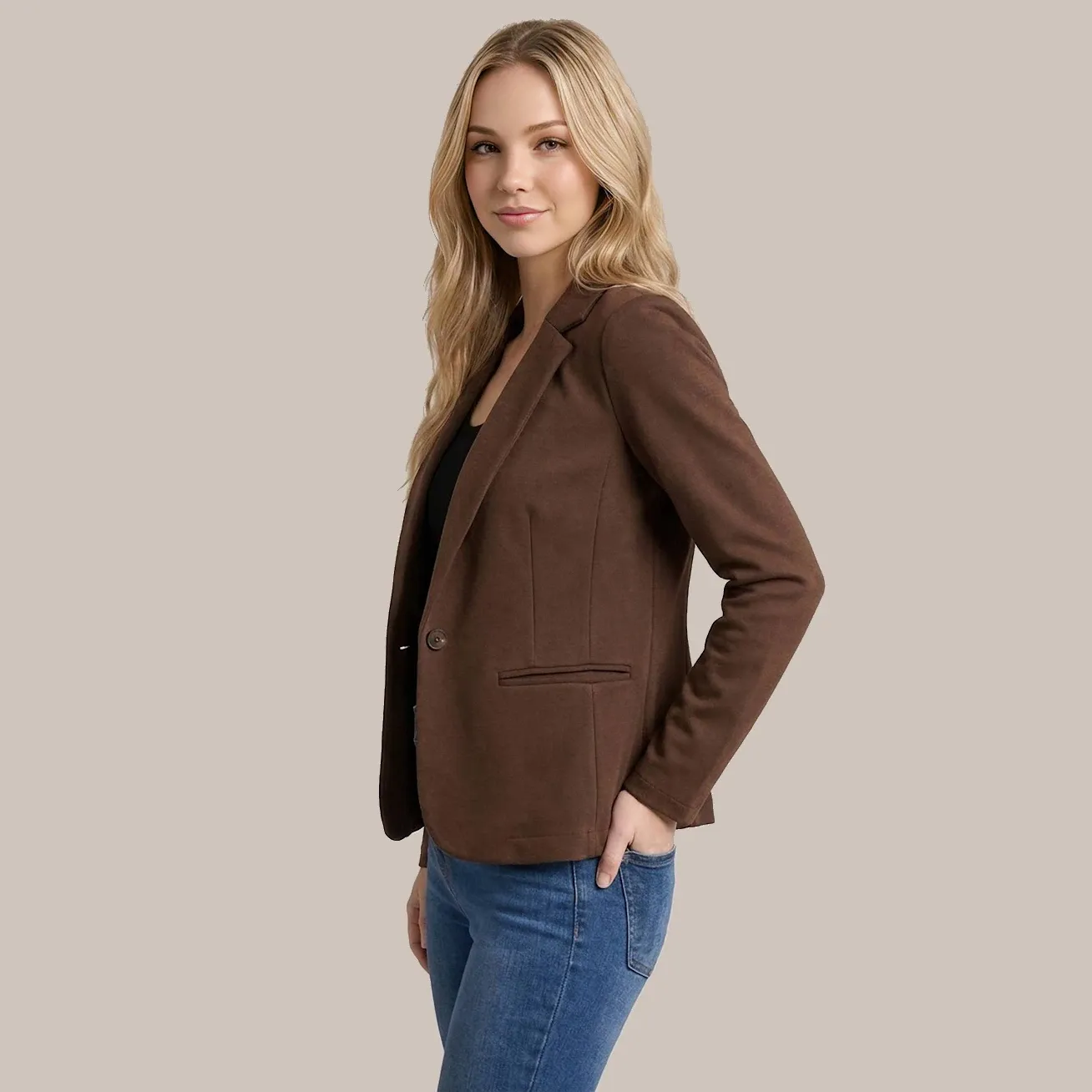 The “Throw-On-and-Go” Blazer