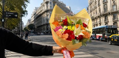 <p>Enviar flores desde España a Buenos Aires fácil y seguro</p>