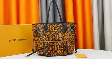When Does Shoulder Carry Make a Louis Vuitton Bag More Versatile?