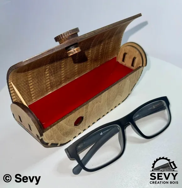 Étui à lunettes en bois artisanal