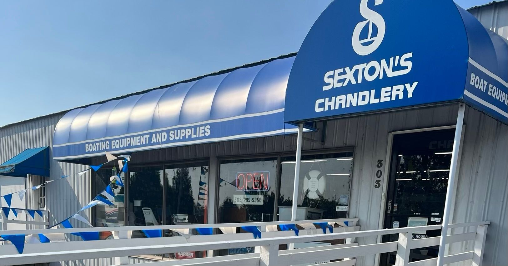 sextonsmarine.com