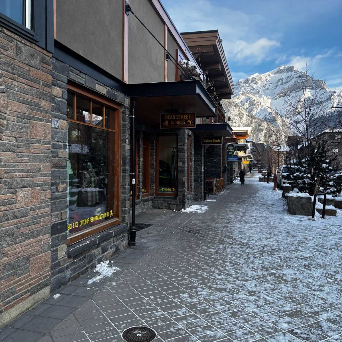 The Bear Street Outfitters storefront on Bear Street in Banff