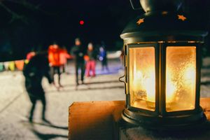 <p>New Years Eve Lantern Ski</p>