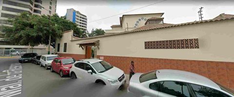 Coronas y Lágrimas al Velatorio de Fátima Miraflores