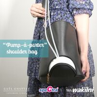 Check Out Our “Pump à Porter” Shoulder Bag!