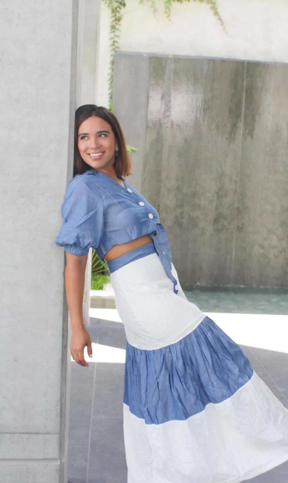 Descubre las piezas más recientes que elevarán tu estilo Comprar colección